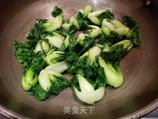 Stir-fried Hor Fun with Green Vegetables and Shrimp recipe