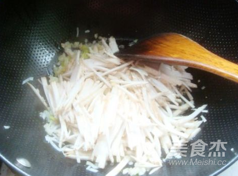 Delicious Fried Rice with Abalone Sauce recipe