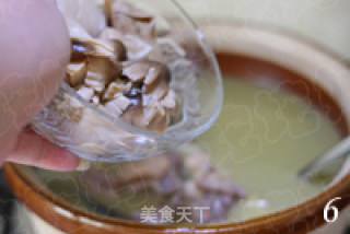 Autumn Cold, Frost Drop, Drink Soup, Warm Stomach, Mountain Bamboo Shoots, Wild Mushrooms, and Chicken Soup recipe