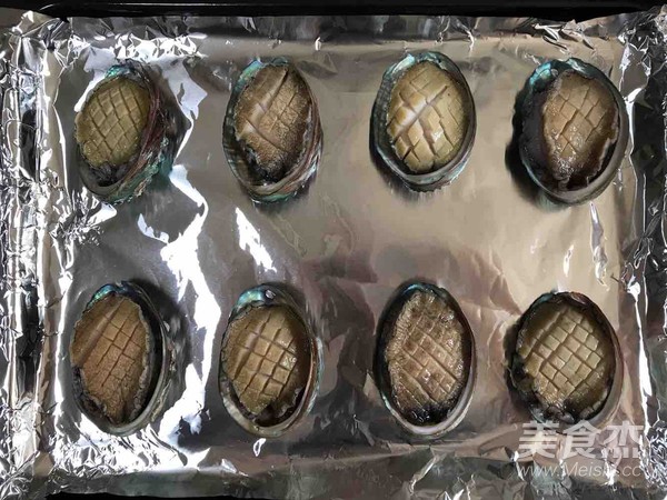 Grilled Abalone with Garlic Vermicelli recipe