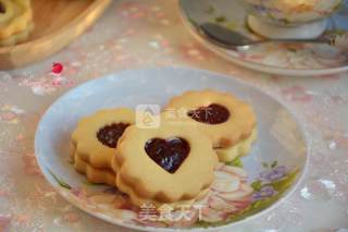 Raspberry Sandwich Biscuits recipe