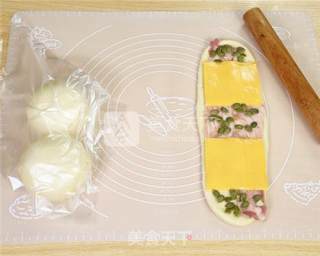 How to Make Whipped Cream Cheese and Bacon Toast recipe