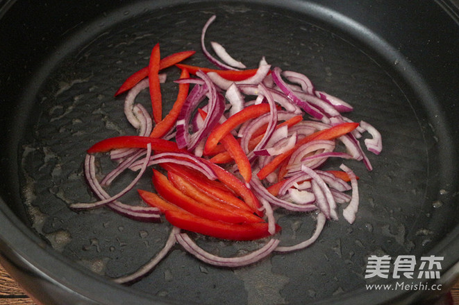 Stir-fried Niuhe recipe