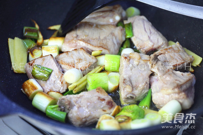 Braised Pork Ribs with Chestnuts recipe