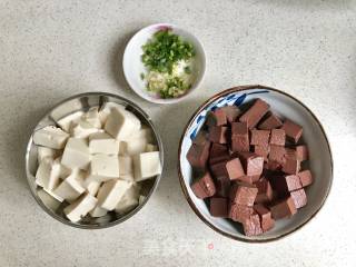 Duck Blood Tofu Soup recipe