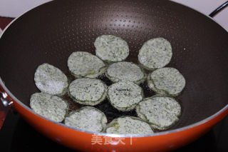 Mugwort Pancakes recipe