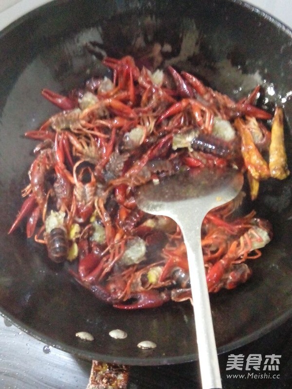 Braised Crayfish in Oil recipe