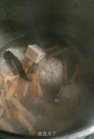 Meatball Soup Rice Cake recipe
