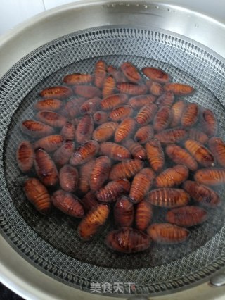 Dry Stir-fried Silkworm Pupa recipe