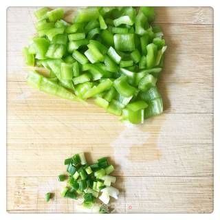 Stir-fried Edamame with Green Pepper recipe
