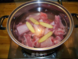 Seaweed Pork Ribs Soup recipe