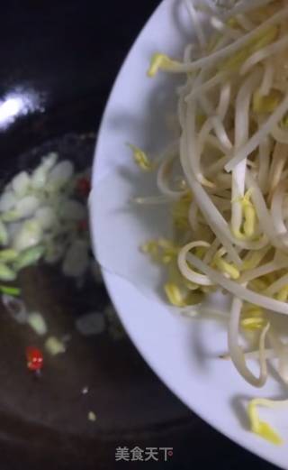 Scrambled Eggs with Mung Bean Sprouts recipe