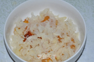 Peach Gum Tremella Snow Lotus Seed recipe