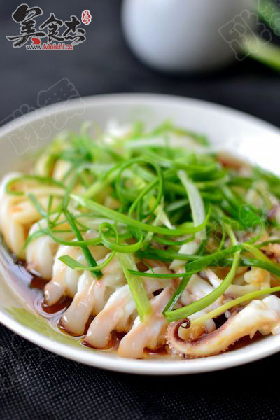 Fresh Squid with Scallion Oil recipe