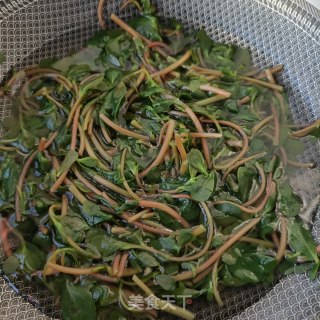 Purslane with Fine Meat recipe