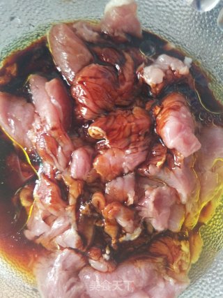 Stir-fried Pork with Lettuce recipe