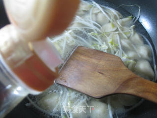 Mung Bean Sprouts Dumplings recipe