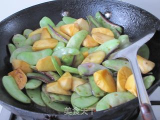 Lentils with Roasted Potatoes recipe