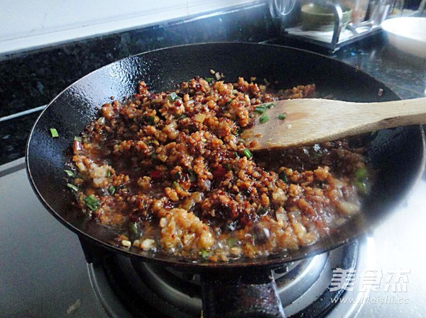 Fern Root Powder with Meat Sauce recipe