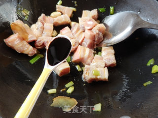 Braised Pork with Taro recipe