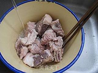 【flying Birds and Animals】----tea Tree Mushroom and Beef Bone Pot recipe