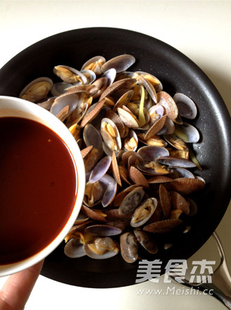 Stir-fried Clams recipe