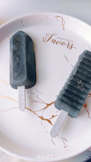 Black Coconut Popsicles! Make Your Own Popsicles at Home! recipe