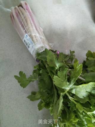 Steamed Dumplings with Celery Stuffing recipe