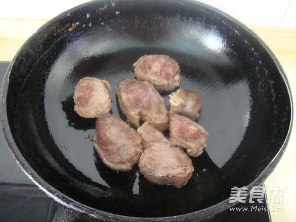 Stewed Beef Tendon with Tomato recipe