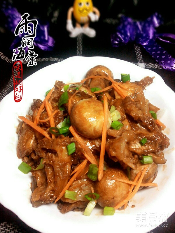 Stewed Mushroom with Sea Cucumber recipe