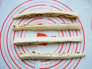 Sauce-flavored Salty Bread recipe