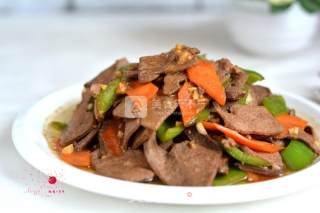 Stir-fried Pork Liver with Peppers and Carrots recipe