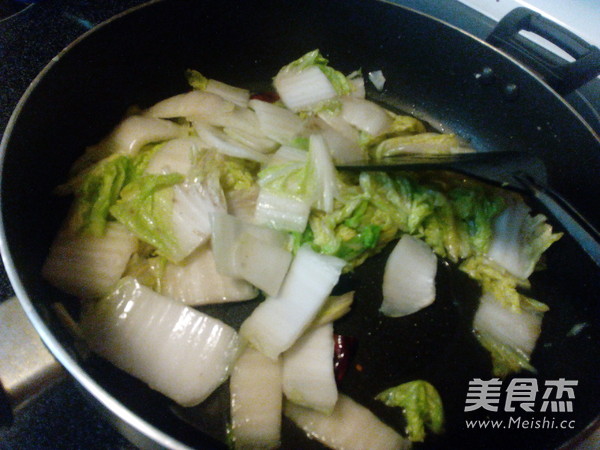 Spicy Stir-fried Cabbage recipe