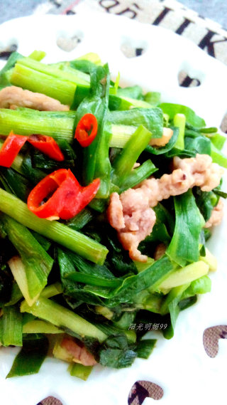 Stir-fried Shredded Pork with Leek recipe