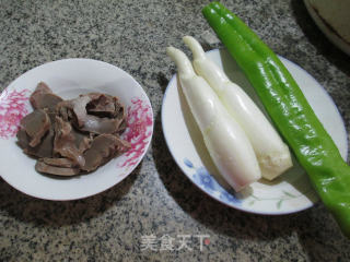 Stir-fried Rice White with Goose Gizzards and Chili Pepper recipe