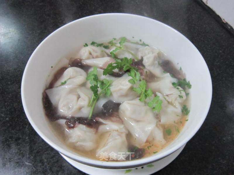 Wontons with Pork Celery Stuffing recipe