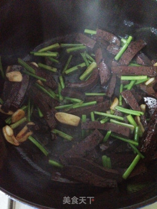 Stir-fried Blood Tofu recipe