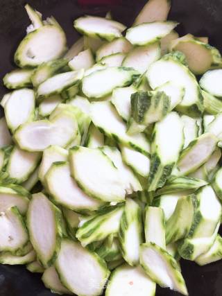 Loofah Stir-fried Chili recipe