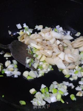 Braised King Pleurotus with Green Vegetables and Tofu recipe