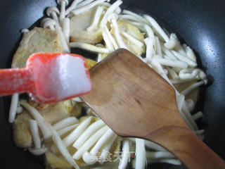 Grilled Fresh Vegetarian Chicken with White Jade Mushroom recipe