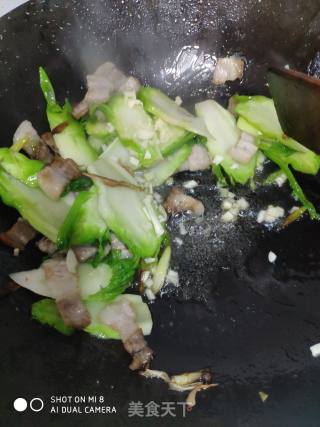 Stir-fried Vegetables with Pork Belly and Fungus recipe