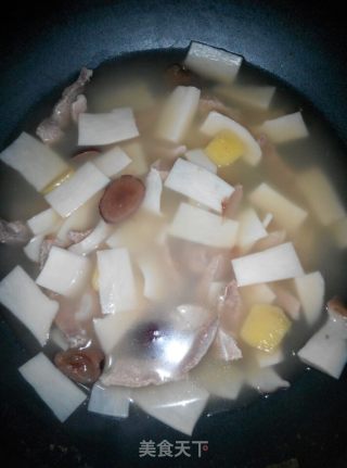 Pleurotus Eryngii Lean Meat Soup with Pepper recipe