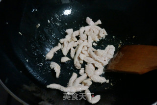 #信之美# Stir-fried Tofu with Shredded Chicken and Garlic Sprouts recipe