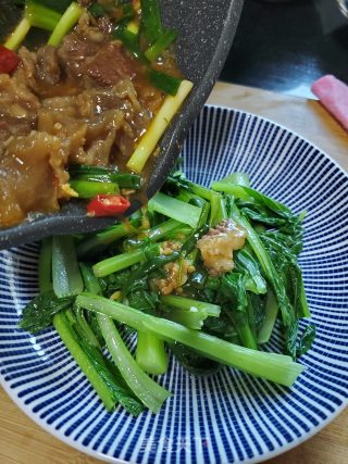 Braised Sirloin with Green Vegetables recipe