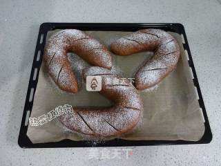 #aca烤明星大赛#——mochi-filled Cocoa Soft European Buns recipe