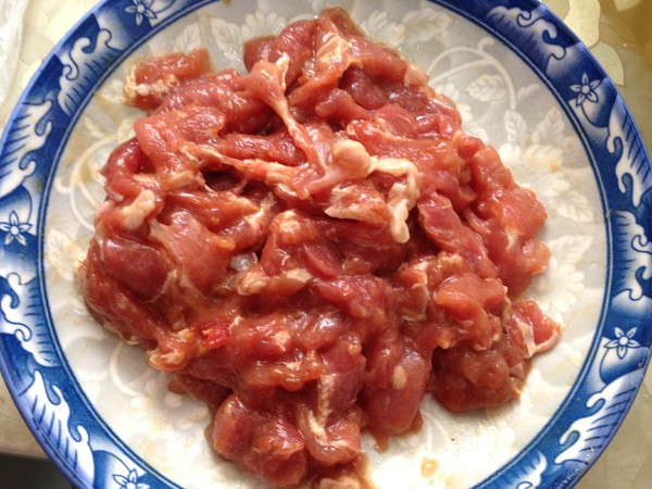 Stir-fried Pork with Wild Garlic recipe