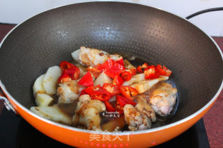 Braised Chicken with Winter Bamboo Shoots recipe