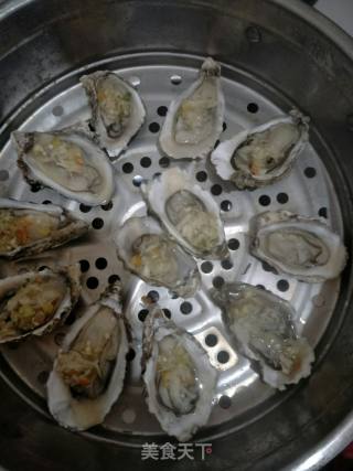 Steamed Garlic Oysters recipe