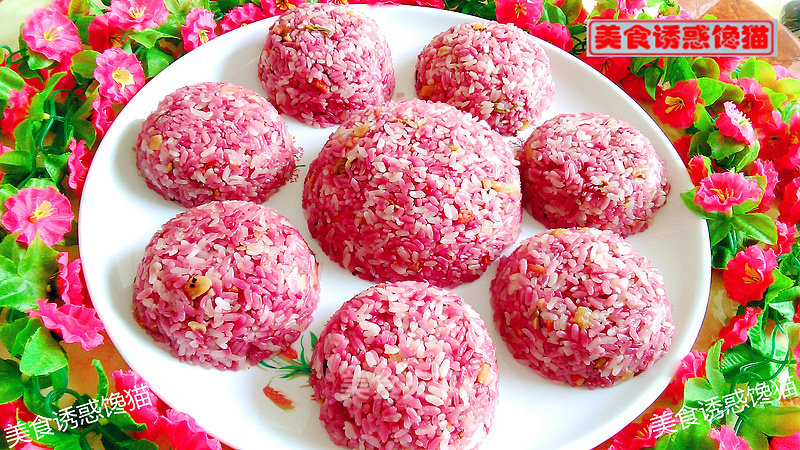 Colored Sticky Rice with Sausage recipe