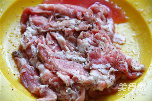 Stir-fried Lamb with Cumin and Scallions recipe